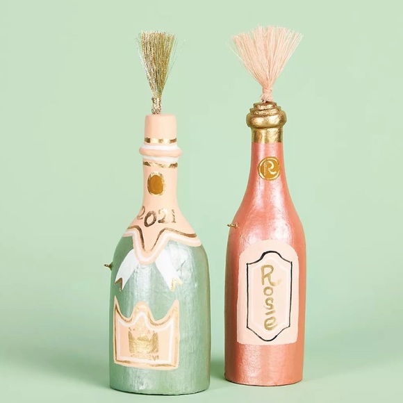 ❤️… Anthropologie Christmas Rosè Pink Ornament - Picture 2 of 4